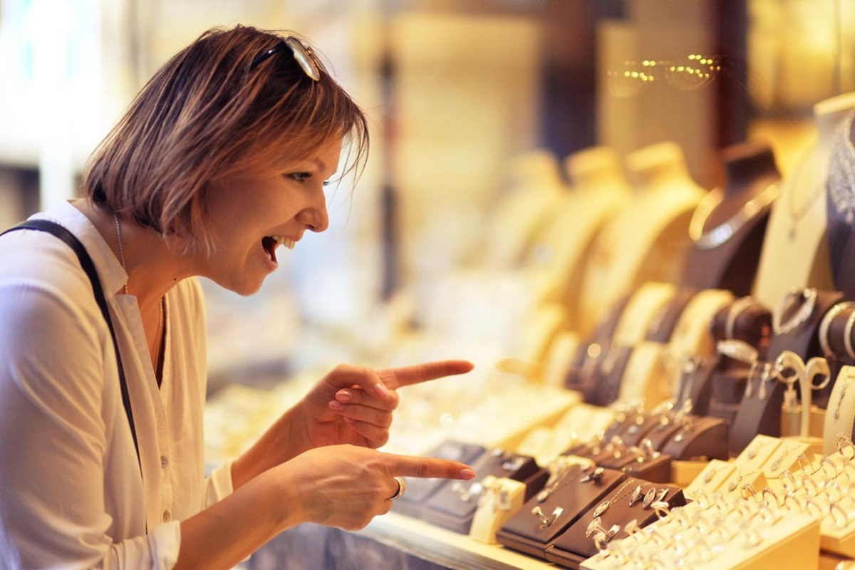 Jewellery Shopping Tips for Tourists in Toronto