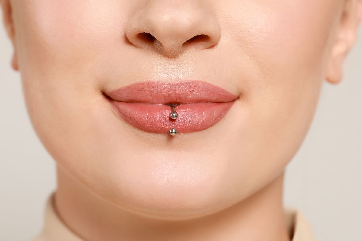 Vertical Labret Piercing – Everything You Need to Know