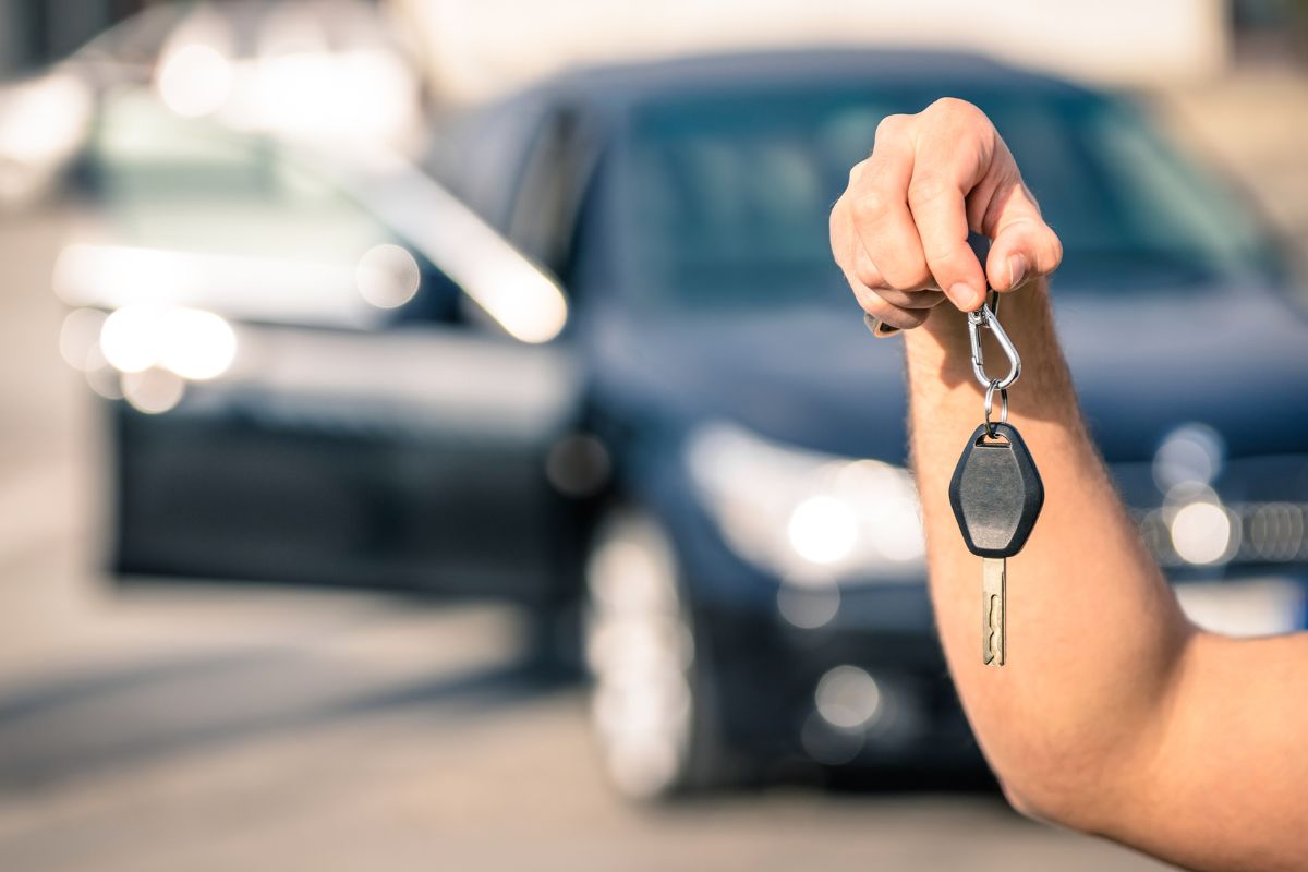 Premium Car Hire Services for Londoners Visiting Switzerland